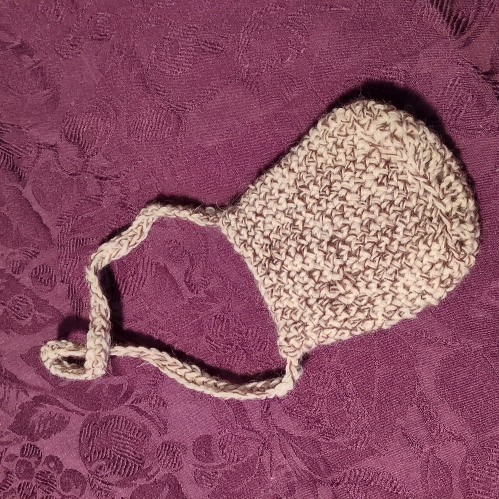 Handmade Crochet Tiny Bag with Antique Button 100% Virgin Wool Oak Tweed - Picture 3 of 10